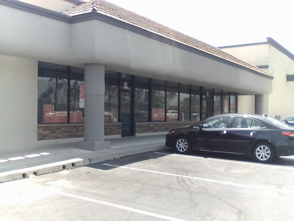 Kickin Crab | restaurant | 12130 E Carson St, Hawaiian Gardens, CA 90716, USA | 5624200111 OR +1 562-420-0111