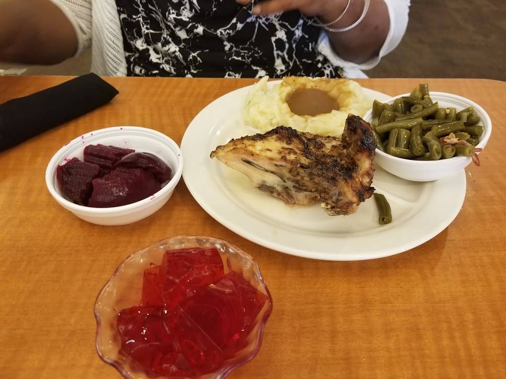 Lubys | restaurant | 5307 Walzem Rd, San Antonio, TX 78218, USA | 2106567813 OR +1 210-656-7813