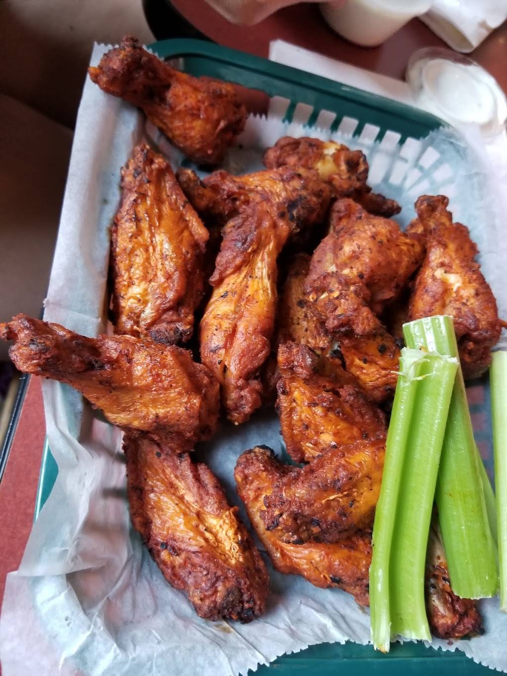 Points East Pub | restaurant | 1501 N Jackson St, Milwaukee, WI 53202, USA | 4142770122 OR +1 414-277-0122