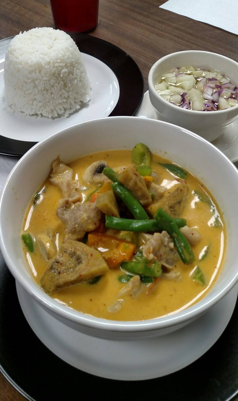 Jack & Jin’s | restaurant | 1406 N Main St, Findlay, OH 45840, USA | 4194272526 OR +1 419-427-2526