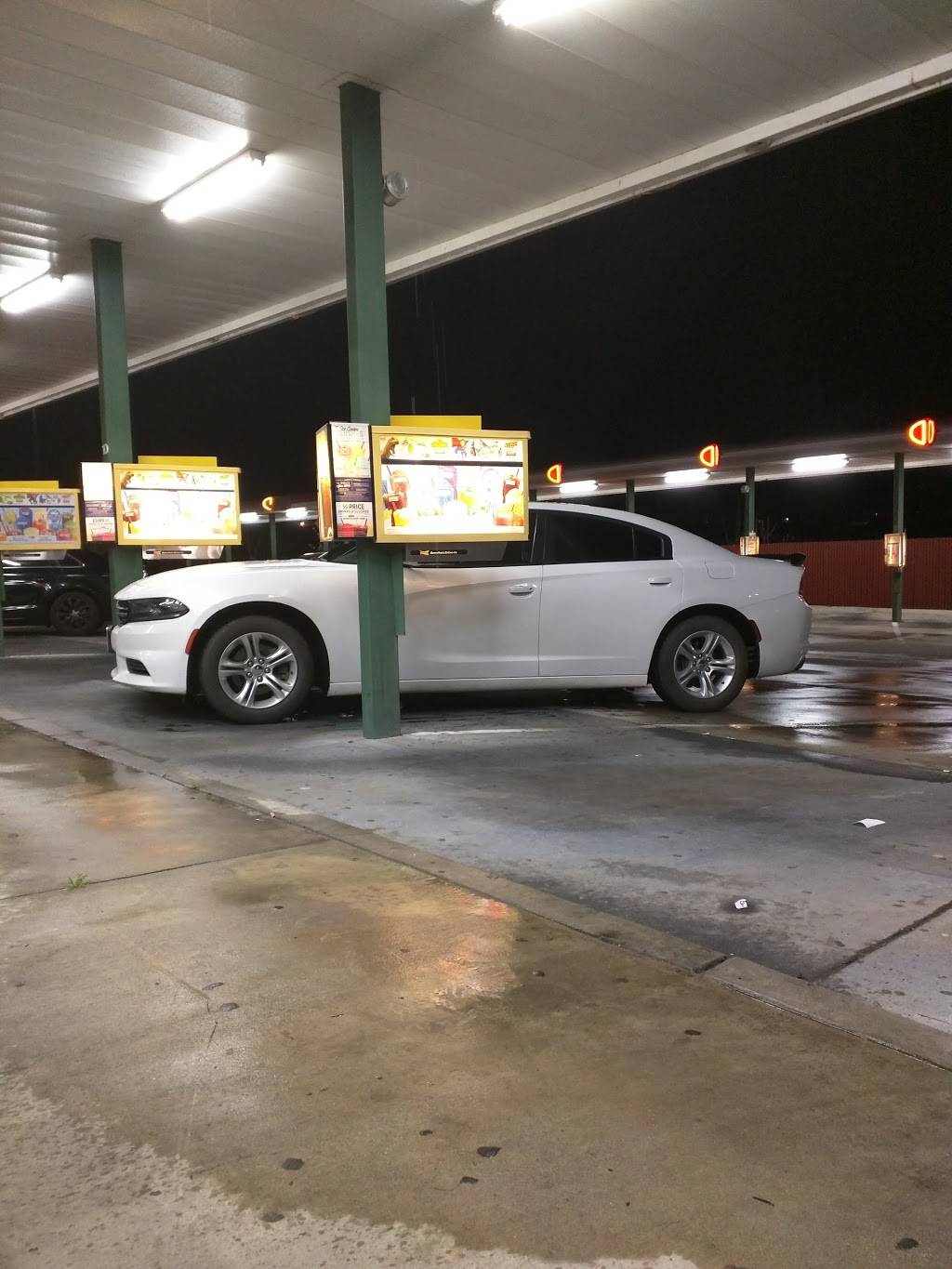 Sonic Drive-In | restaurant | 8040 Niles St, Bakersfield, CA 93306, USA | 6613669100 OR +1 661-366-9100