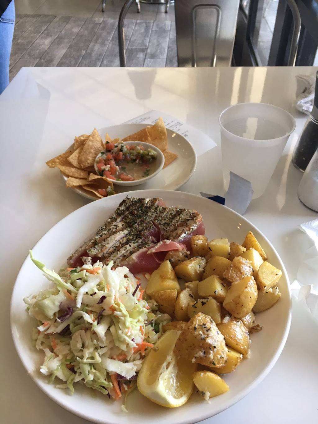 Blue Salt Fish Grill | restaurant | 23215 Hawthorne Blvd, Torrance, CA 90505, USA | 4243831769 OR +1 424-383-1769