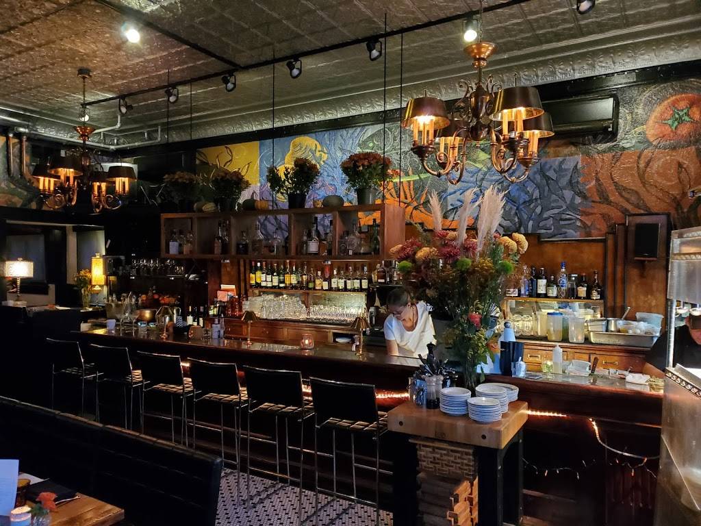 Crazy Water | restaurant | 839 S 2nd St, Milwaukee, WI 53204, USA | 4146452606 OR +1 414-645-2606