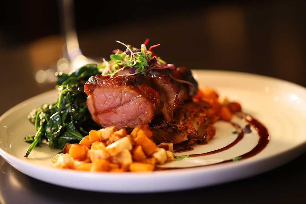 West Row Cafe & Bar | restaurant | 2567, 35 Market Square, Newburyport, MA 01950, USA | 9785721471 OR +1 978-572-1471