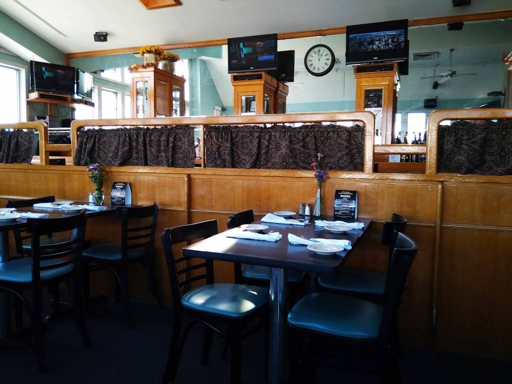 Joe & John Totos | restaurant | 809 Father Capodanno Blvd, Staten Island, NY 10305, USA | 7189791888 OR +1 718-979-1888