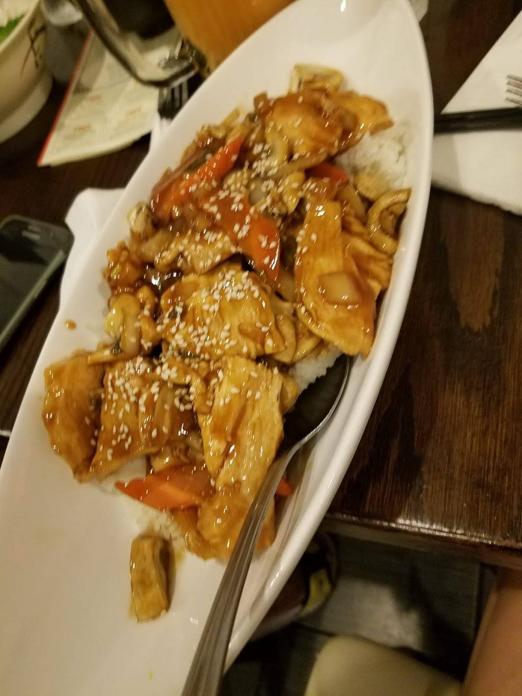 Thee Asian Restaurant | restaurant | 1811 W North Ave, Chicago, IL 60622, USA | 7732522218 OR +1 773-252-2218