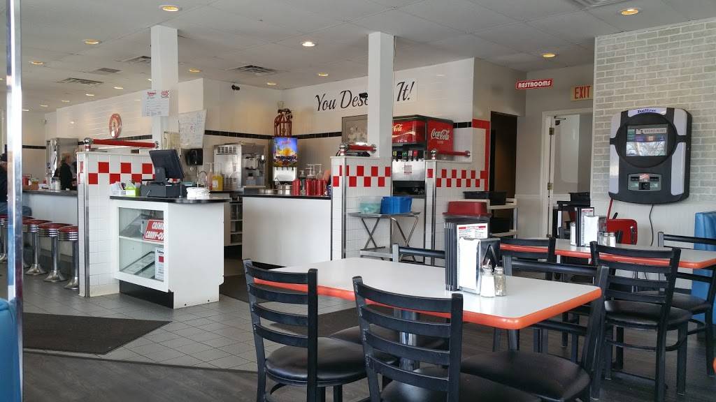 Schoops Hamburgers | restaurant | 1124 N Main St, Crown Point, IN 46307, USA | 2196632288 OR +1 219-663-2288