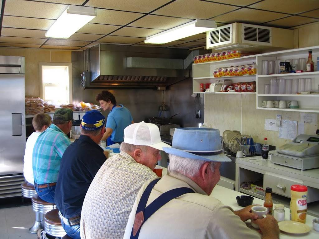 B & H Restaurant | restaurant | 112 N Airline Rd, Morganfield, KY 42437, USA | 2703890258 OR +1 270-389-0258