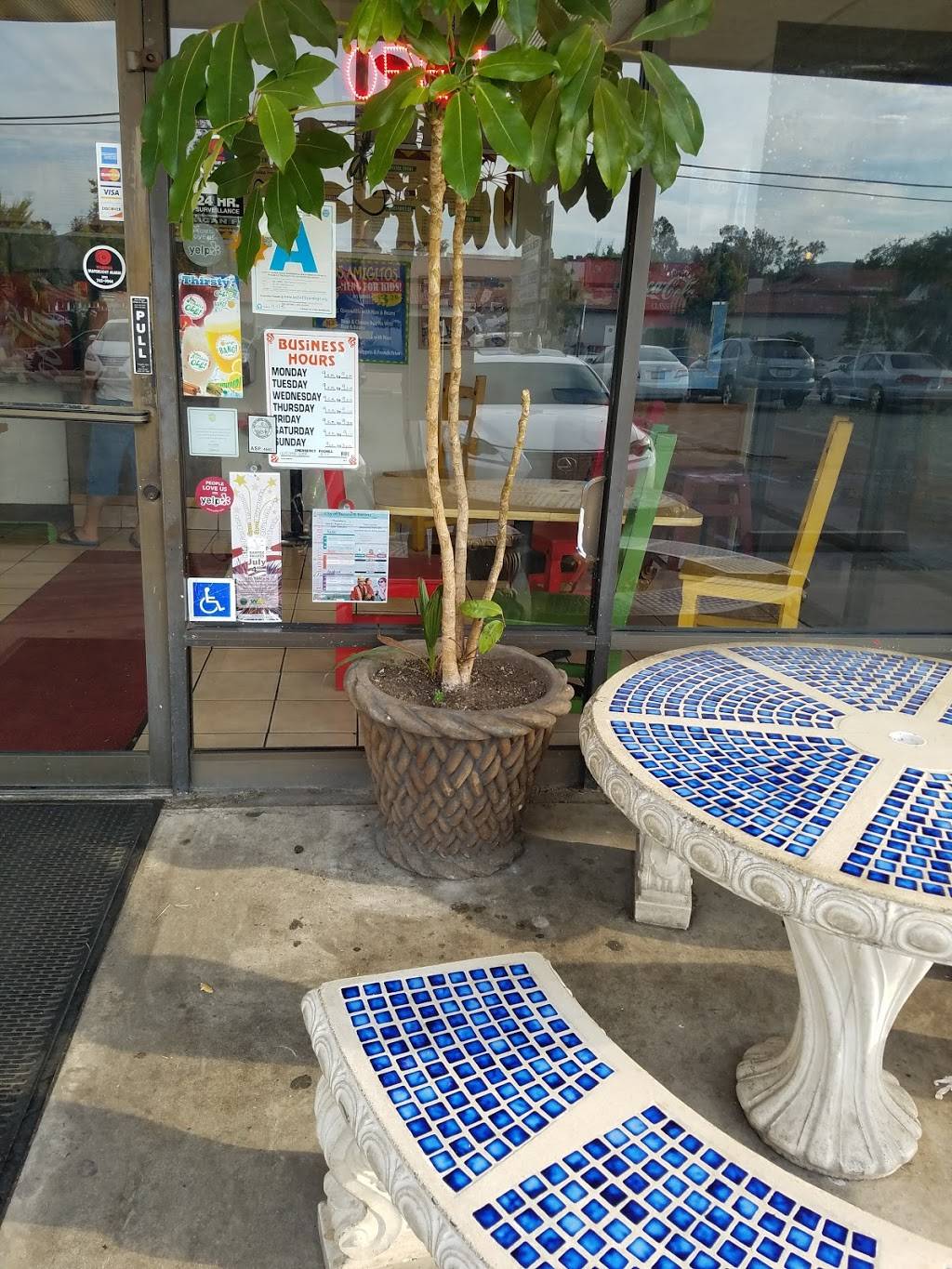 Los Amigos | restaurant | 10251 Mast Blvd # F, Santee, CA 92071, USA | 6195622037 OR +1 619-562-2037