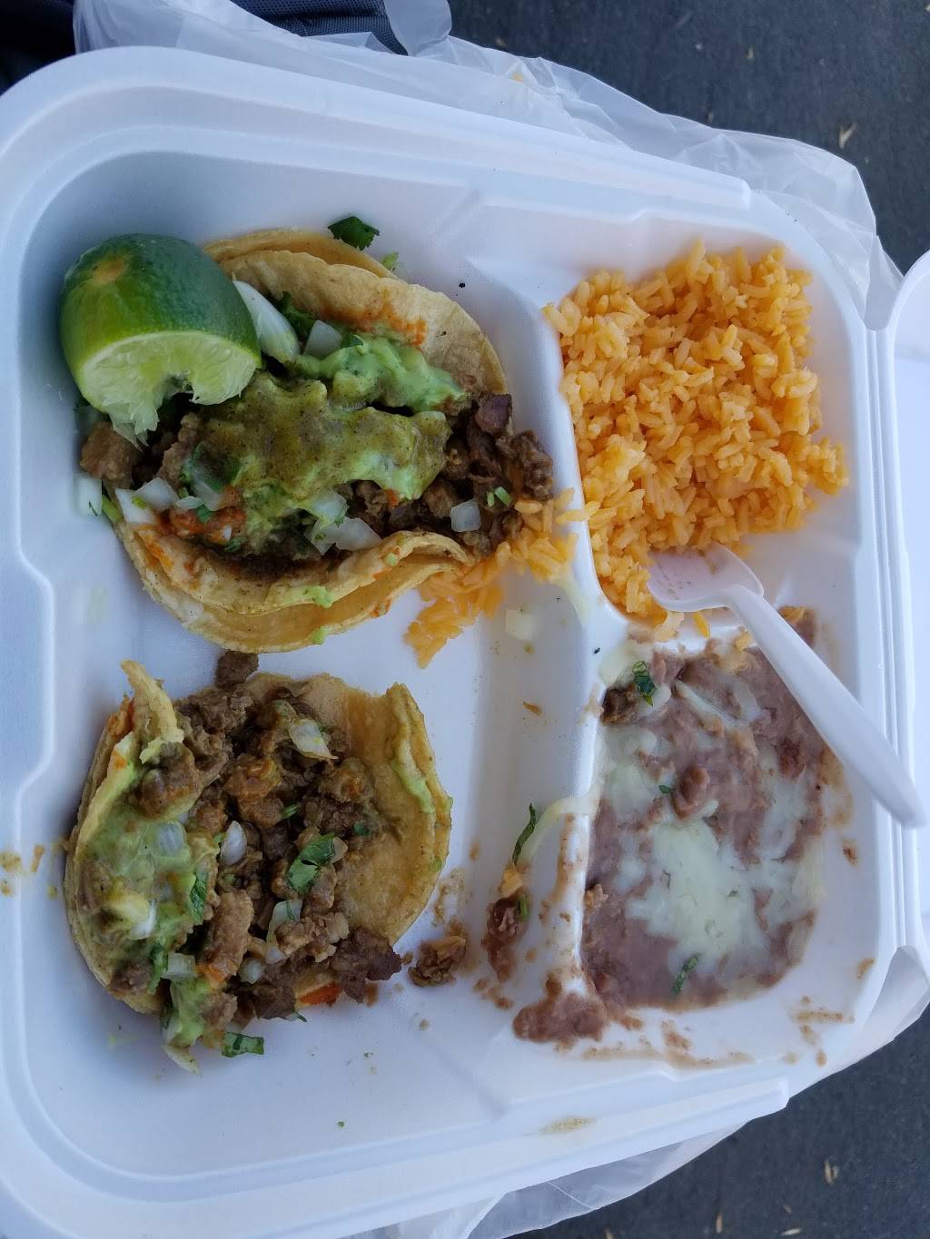 Tuxies Juices | restaurant | 6030 Magnolia Ave, Riverside, CA 92506, USA | 9517811048 OR +1 951-781-1048