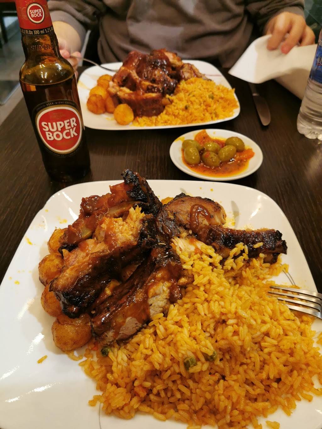 Sardinha Churrasqueira | restaurant | 373B Oakwood Ave, Toronto, ON M6E 2W1, Canada | 4164107777 OR +1 416-410-7777