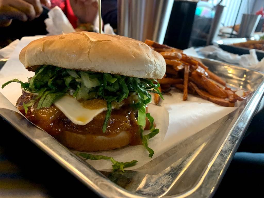 3740 Charbroiled Burgers | restaurant | 1613 N Zaragoza Rd Suite 203 And 204, El Paso, TX 79936, USA | 9152754098 OR +1 915-275-4098