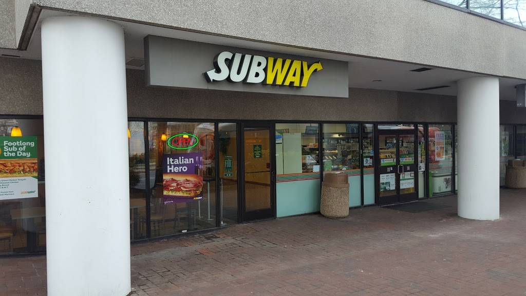 Subway Restaurants | restaurant | 8484 Georgia Ave #110, Silver Spring, MD 20910, USA | 3015650161 OR +1 301-565-0161