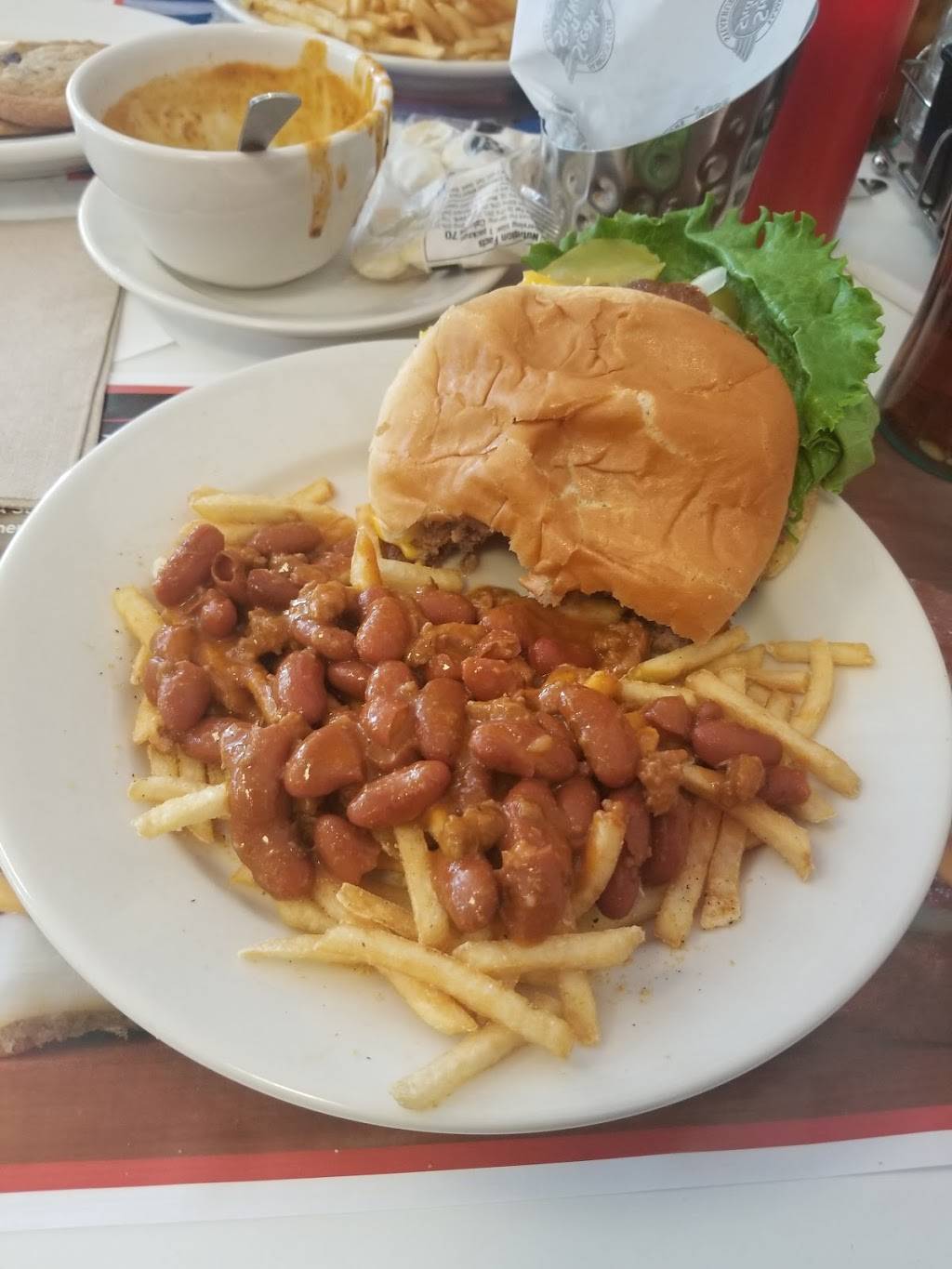 Steak n Shake | restaurant | 927 Saxon Blvd, Orange City, FL 32763, USA | 3867745440 OR +1 386-774-5440