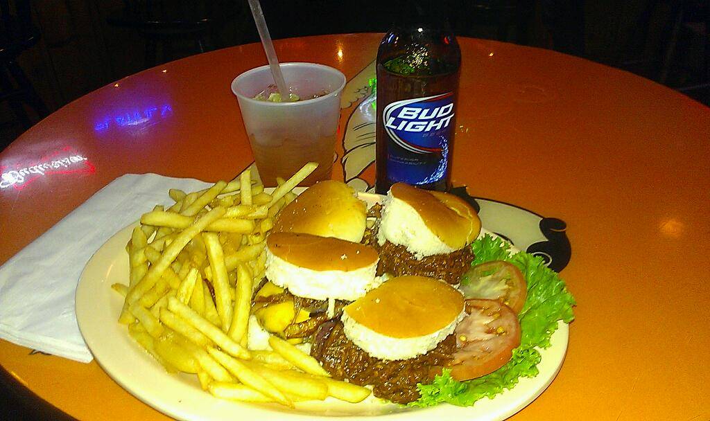 Sliders Bar and Grill | restaurant | 504 Washington Blvd, Baltimore, MD 21230, USA | 4105478891 OR +1 410-547-8891