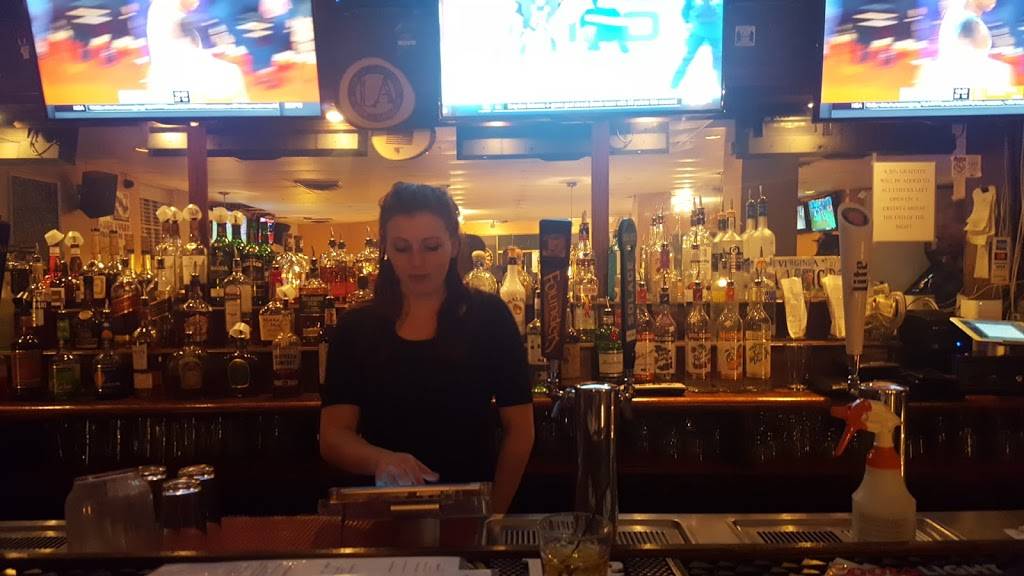 L.A. Bar & Grill | restaurant | 2530 Columbia Pike, Arlington, VA 22204, USA | 7036851560 OR +1 703-685-1560