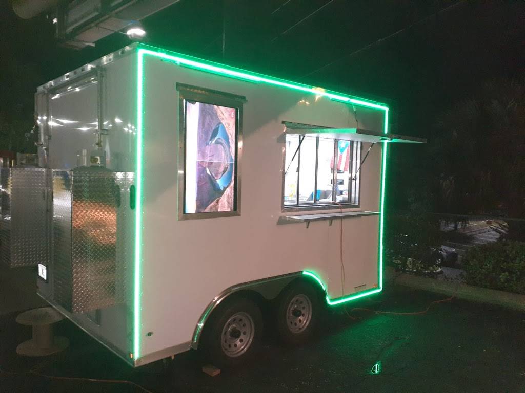 Maná del Cielo Sandwiches y más | restaurant | 44009 US-27, Davenport, FL 33897, USA | 7879747440 OR +1 787-974-7440