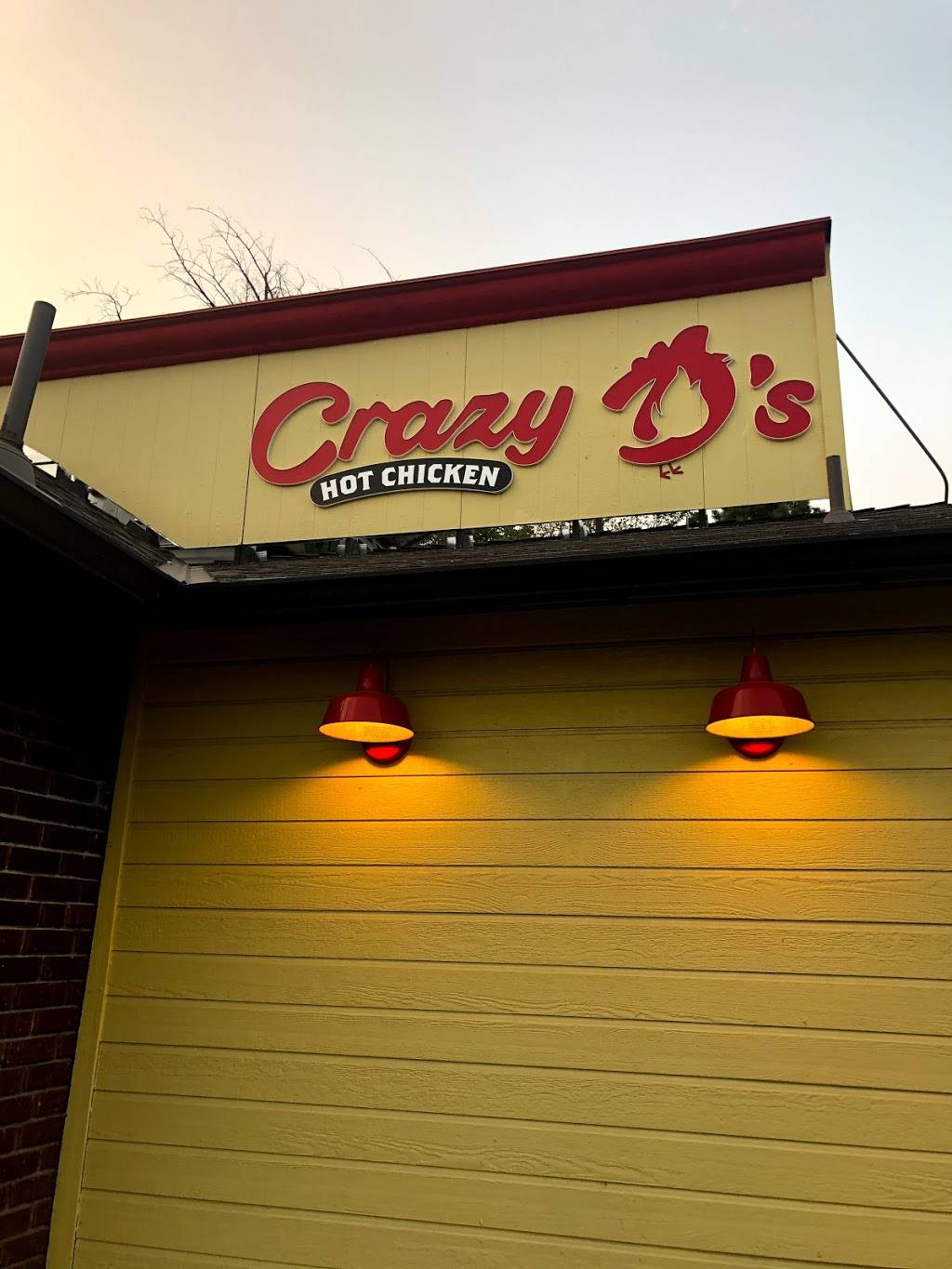 Crazy Ds Hot Chicken | restaurant | 101 University Terrace, Reno, NV 89503, USA | 7753842780 OR +1 775-384-2780