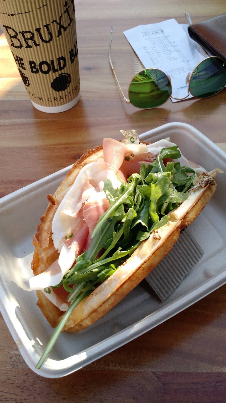 Bruxie Original Fried Chicken & Waffle Sandwich | restaurant | 292 N Glassell St, Orange, CA 92866, USA | 7146333900 OR +1 714-633-3900