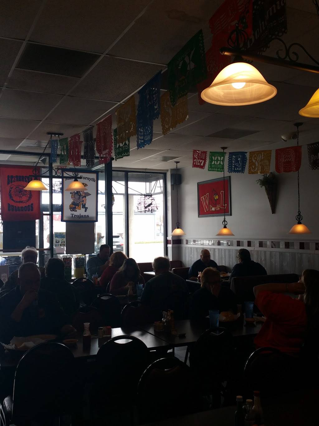 La Fondita | restaurant | 285 E Ash Ave, Decatur, IL 62526, USA | 2178721452 OR +1 217-872-1452