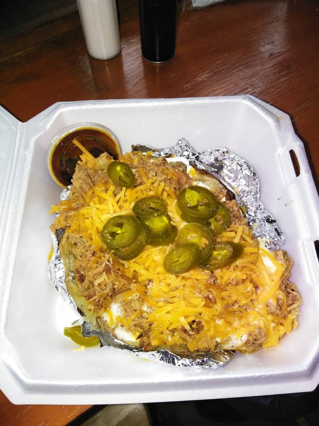 Hazel Green BBQ | restaurant | 14056 Highway 231 431 14056, US-231, Hazel Green, AL 35750, USA | 2564686314 OR +1 256-468-6314