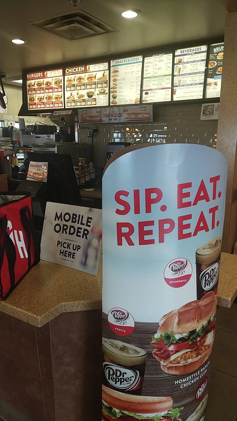 Jack in the Box | restaurant | 301 98th St NW, Albuquerque, NM 87121, USA | 5058334000 OR +1 505-833-4000