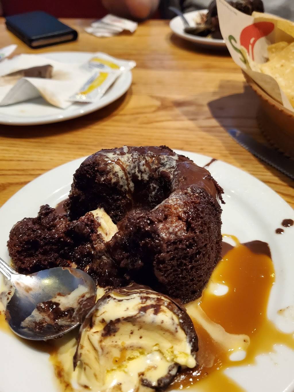 Chilis Grill & Bar | restaurant | 2011 N Rainbow Blvd, Las Vegas, NV 89108, USA | 7026381482 OR +1 702-638-1482