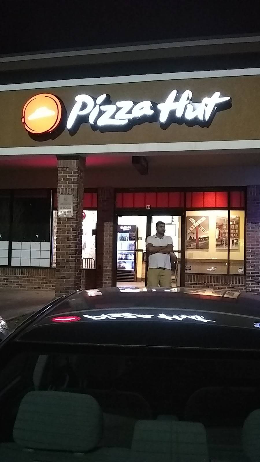 Pizza Hut | restaurant | 8221 Southside Blvd, Jacksonville, FL 32256, USA | 9046465544 OR +1 904-646-5544