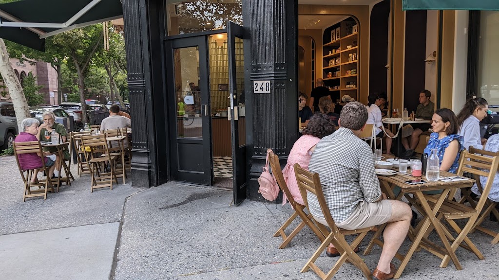 Nabilas | restaurant | 248 Court St, Brooklyn, NY 11201, USA | 3476899504 OR +1 347-689-9504