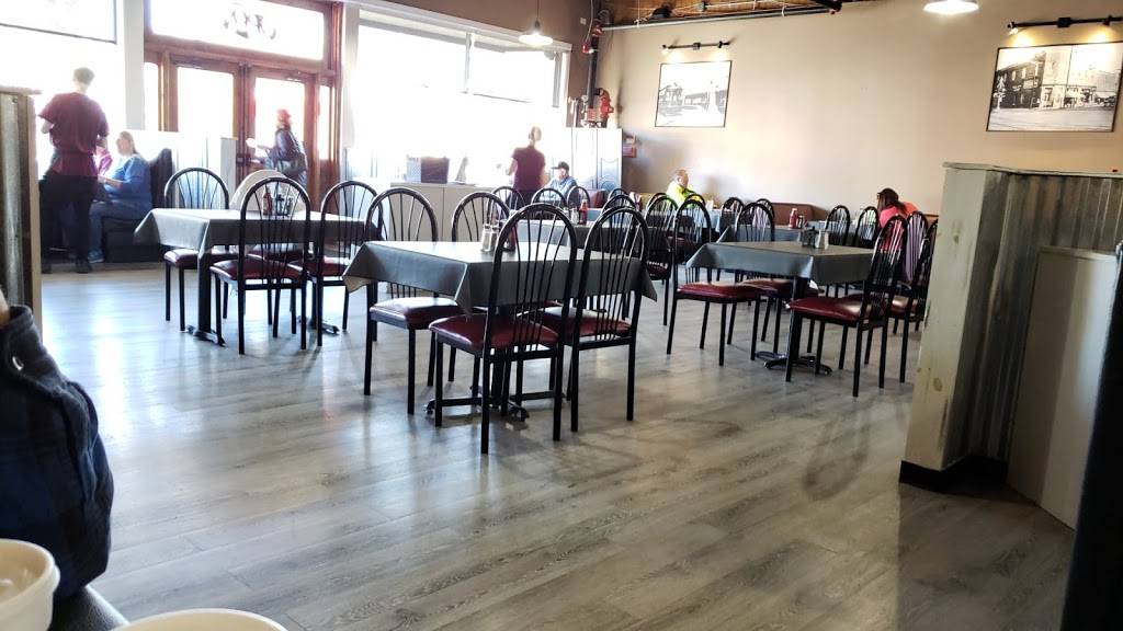 South Main Kitchen & Tavern | restaurant | 128 S Main St, Mt Holly, NC 28120, USA | 7048128973 OR +1 704-812-8973