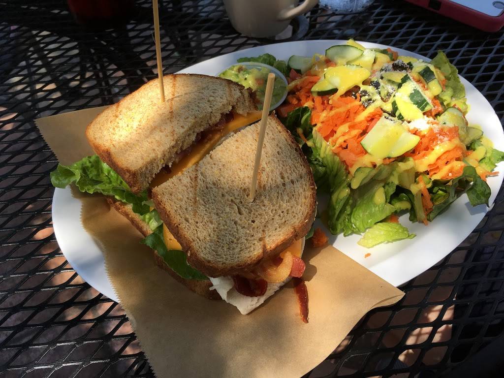 Living Room Cafe & Bistro | cafe | 2541 San Diego Ave, San Diego, CA 92110, USA | 6193254445 OR +1 619-325-4445