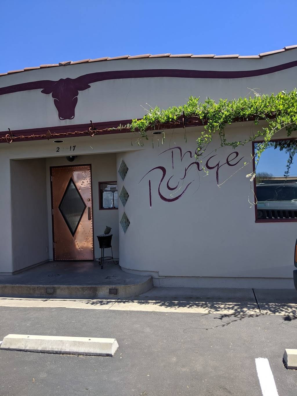 The Range Restaurant | restaurant | 22317 El Camino Real, Santa Margarita, CA 93453, USA | 8054384500 OR +1 805-438-4500