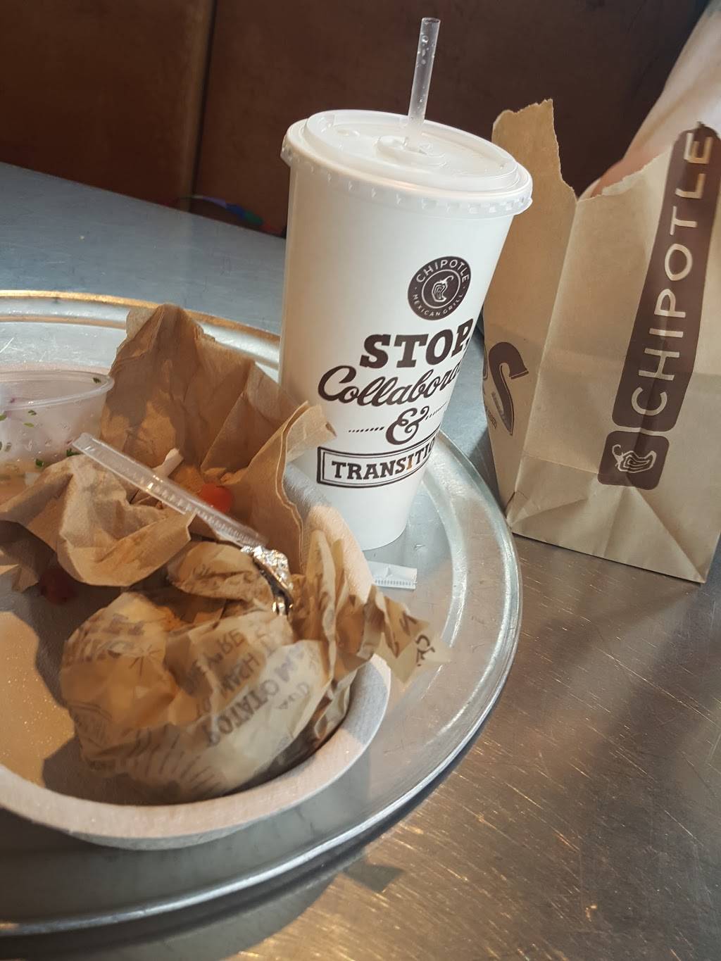 Chipotle Mexican Grill | restaurant | 32223 Lorain Rd, North Ridgeville, OH 44039, USA | 4403530240 OR +1 440-353-0240