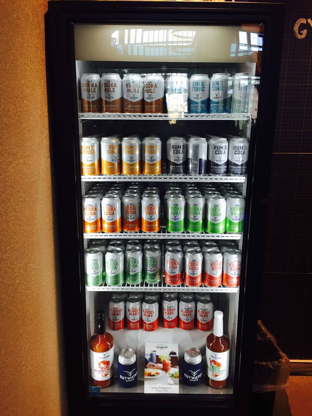 Cutwater Spirits | restaurant | 9750 Distribution Ave, San Diego, CA 92121, USA | 8586723848 OR +1 858-672-3848