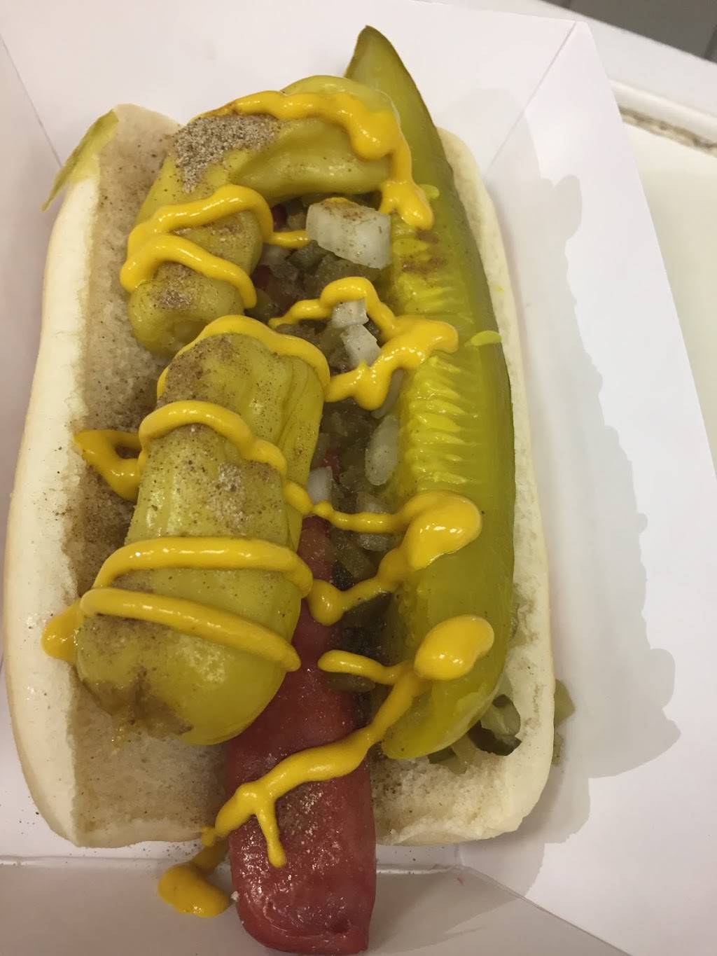 Top dogz | restaurant | 35000 Warren Rd, Westland, MI 48185, USA | 2485952776 OR +1 248-595-2776