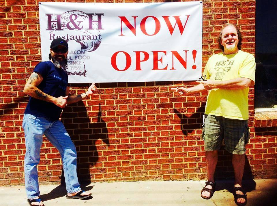 H & H | restaurant | 807 Forsyth St, Macon, GA 31201, USA | 4786217044 OR +1 478-621-7044