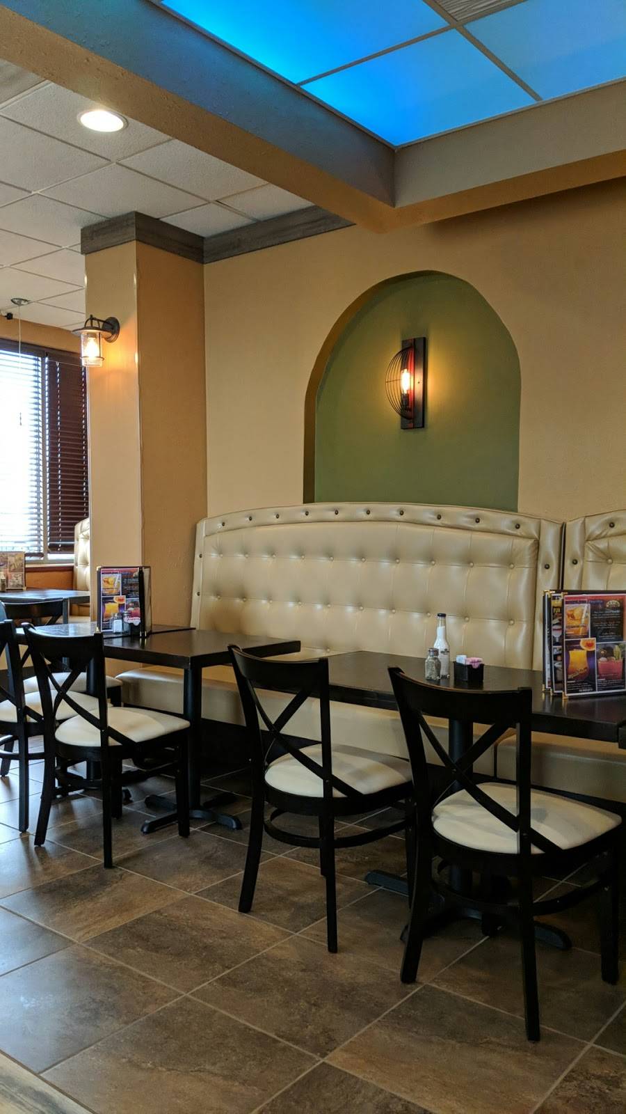 Rancho Viejo | restaurant | 607 Twin Blvd, Alexandria, MN 56308, USA | 3202196155 OR +1 320-219-6155