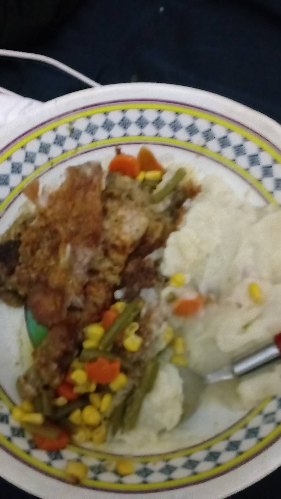 Pour Abbeys Bar & Grill | restaurant | 107 Hawkins St, Newark, NJ 07105, USA | 9735221000 OR +1 973-522-1000