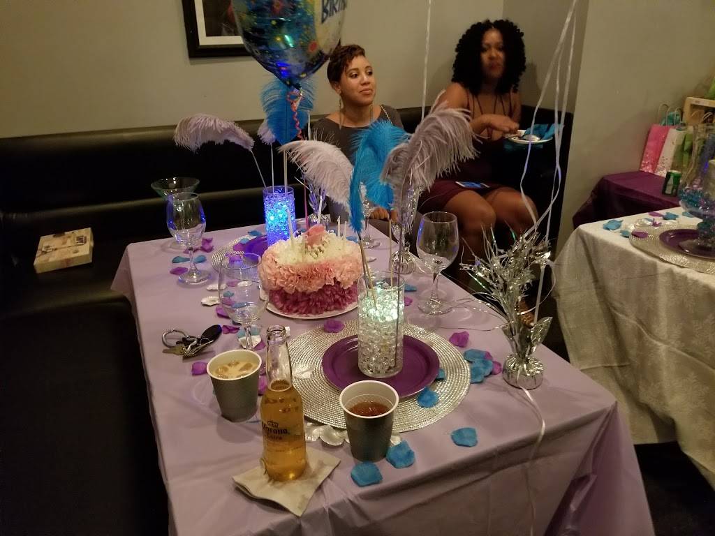 Caribbean Cove | restaurant | 8020 S King Dr, Chicago, IL 60619, USA | 7738746055 OR +1 773-874-6055