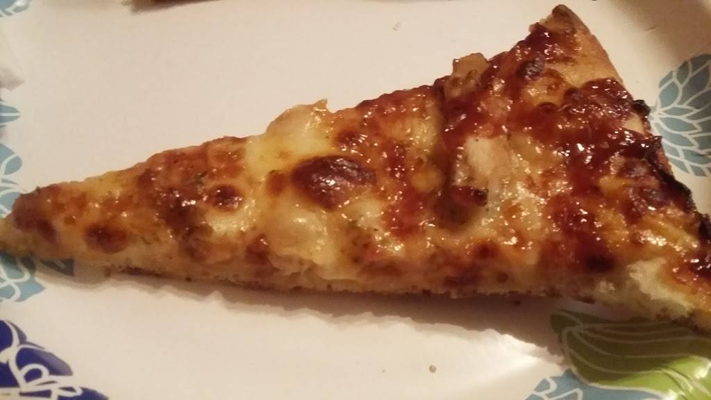 Bobes Pizza | restaurant | 620 W 9th St, Mt Carmel, IL 62863, USA | 6184502623 OR +1 618-450-2623