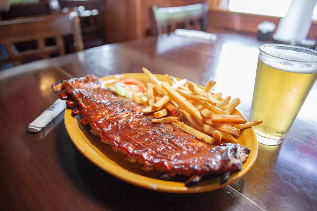 Peegeos | restaurant | 525 High Lake Rd, Traverse City, MI 49696, USA | 2319410313 OR +1 231-941-0313