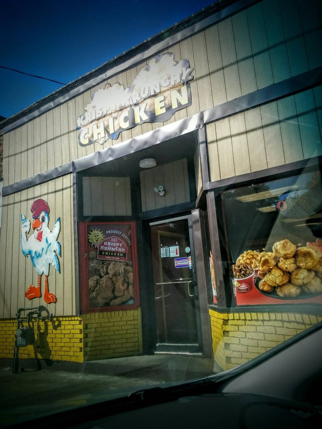 Krispy Krunchy Chicken | restaurant | 4066 E 71st St, Cleveland, OH 44105, USA | 2166752640 OR +1 216-675-2640