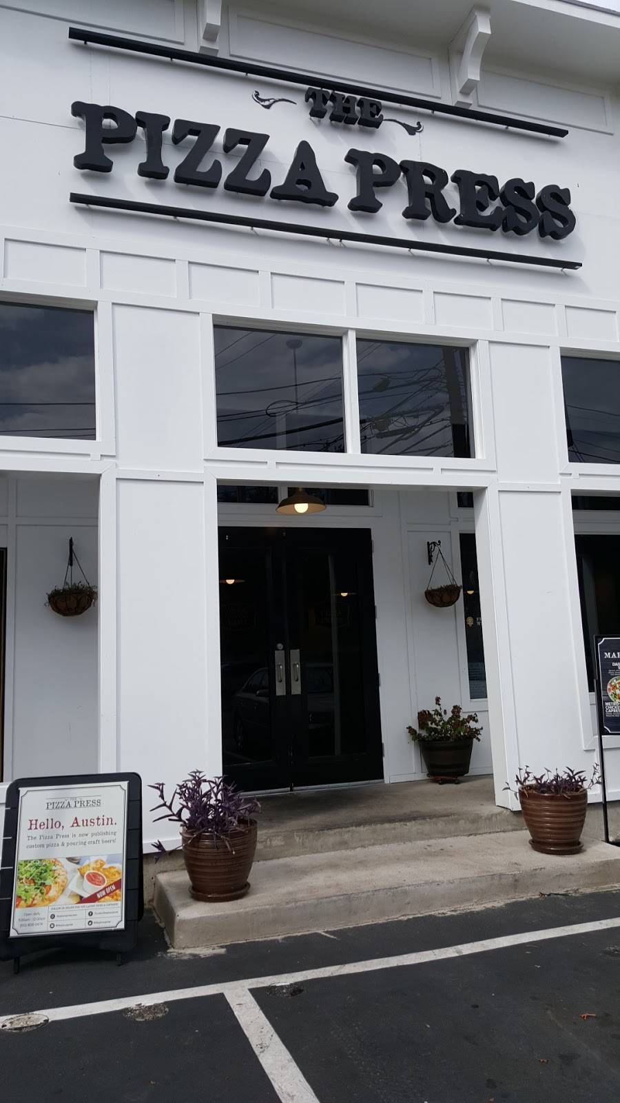 The Pizza Press | restaurant | 404 W 26th St, Austin, TX 78705, USA | 5128080474 OR +1 512-808-0474
