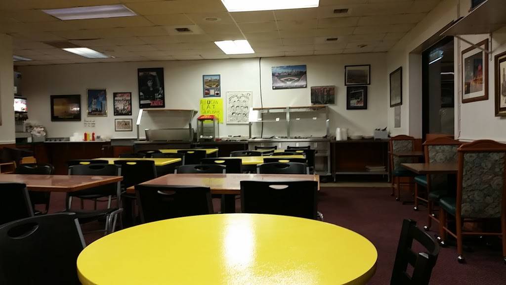 Hungry Boys | restaurant | 811 N Ladd St, Pontiac, IL 61764, USA | 8158441022 OR +1 815-844-1022