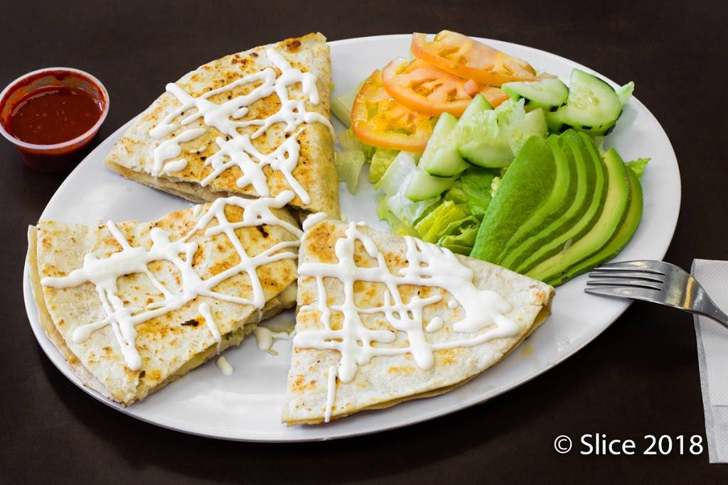 Daisys PizzaIII | restaurant | 2817 36th Ave, Long Island City, NY 11106, USA | 7187867861 OR +1 718-786-7861