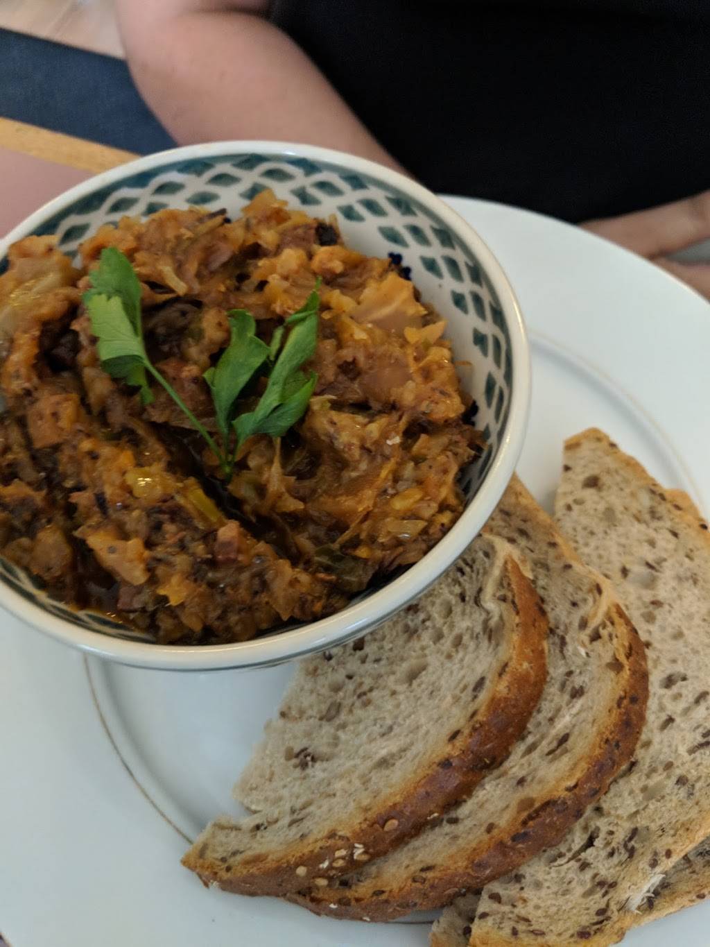 Bogushas Polish Restaurant & Deli | restaurant | 825 Stevens Ave, Portland, ME 04103, USA | 2078789618 OR +1 207-878-9618