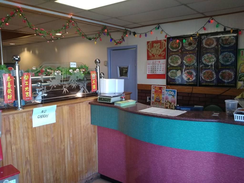 China Wok | restaurant | 230 May Mart Dr, Rochelle, IL 61068, USA | 8155628879 OR +1 815-562-8879