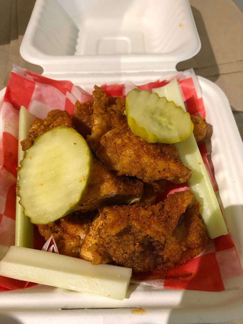 Juju Bird | restaurant | 435 Ionia Ave SW A110, Grand Rapids, MI 49503, USA | 6162588115 OR +1 616-258-8115