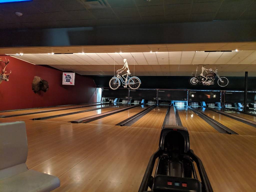 The Phoenix Bar & Bowling | night club | 2600 Blanding Blvd, Jacksonville, FL 32210, USA | 9046195683 OR +1 904-619-5683