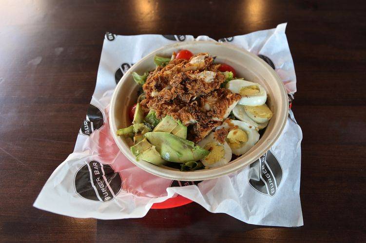 Burger Bar WBL | restaurant | 2125 4th St, White Bear Lake, MN 55110, USA | 6513522165 OR +1 651-352-2165